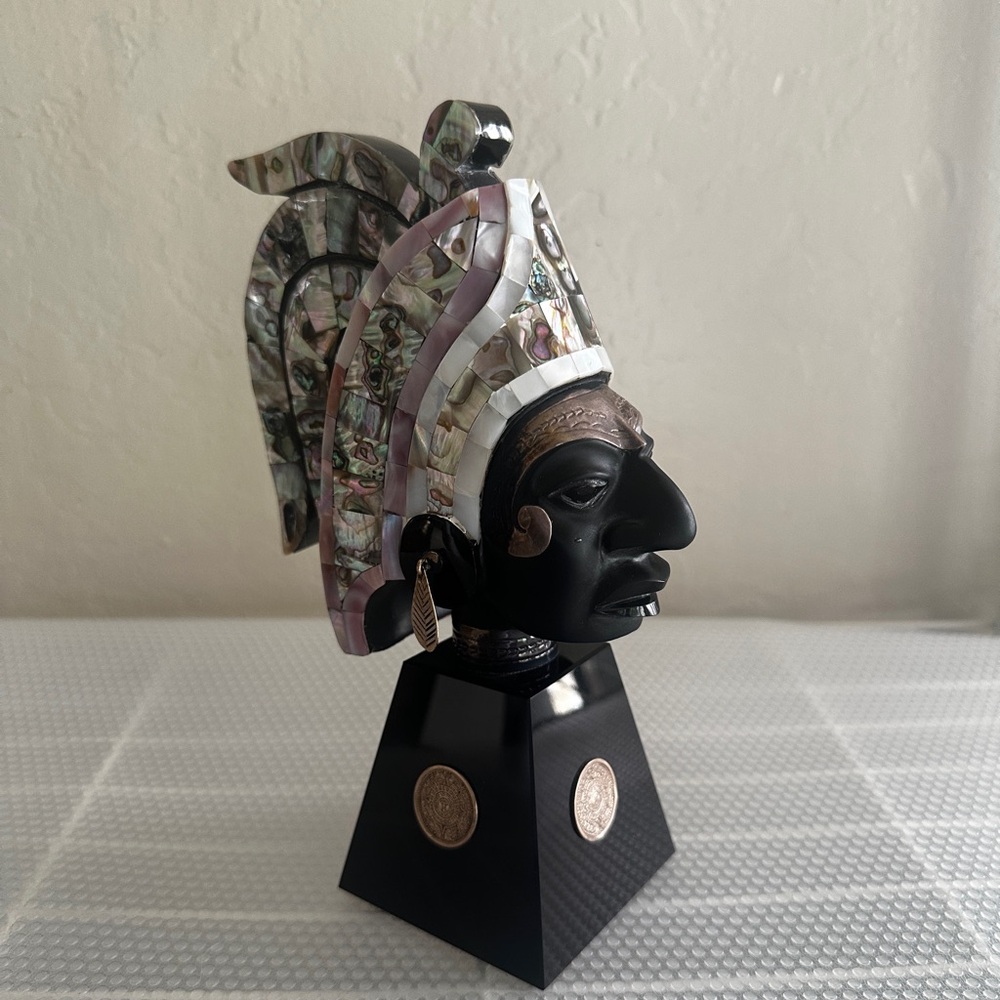 Black and Silver Decorative Bust - Picture 3 of 4
